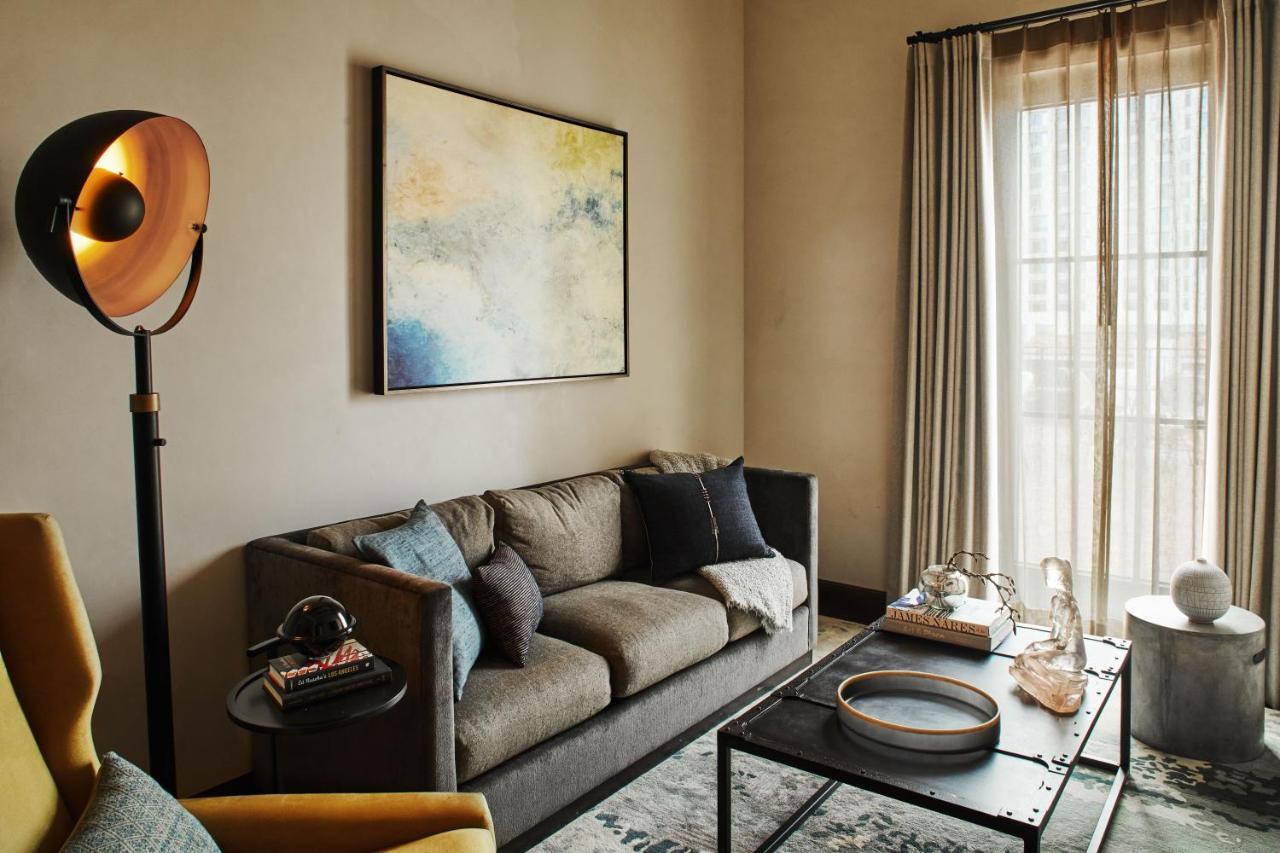 One-Bedroom King Suite