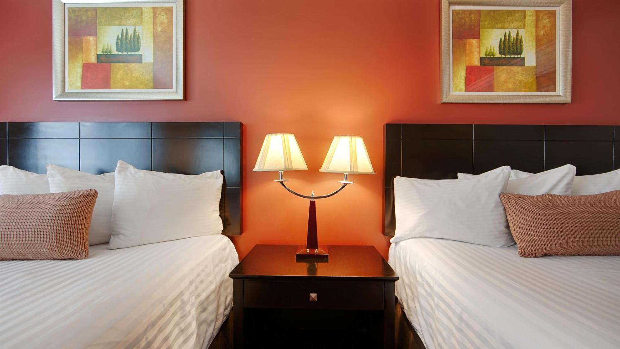 Queen Room Two Queen Beds