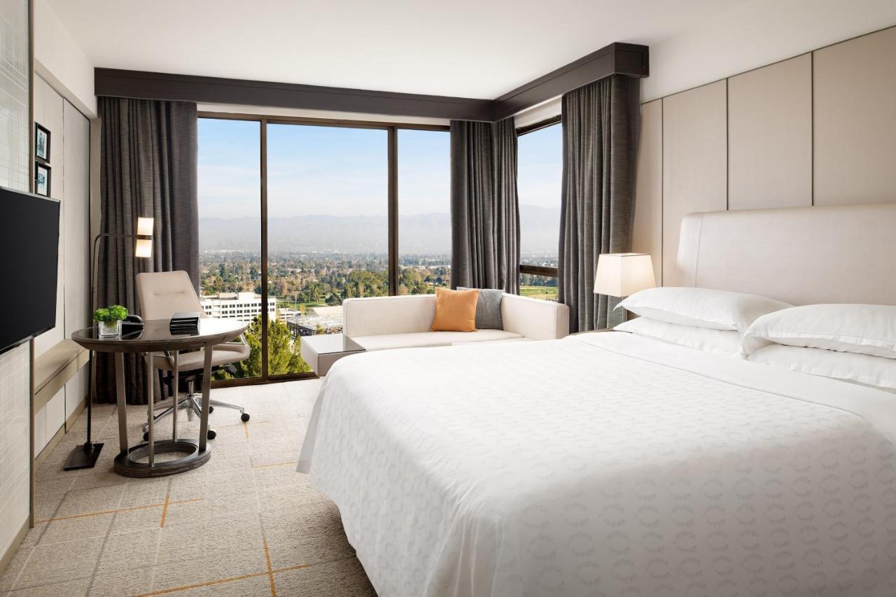 Guest Room, 1 King
