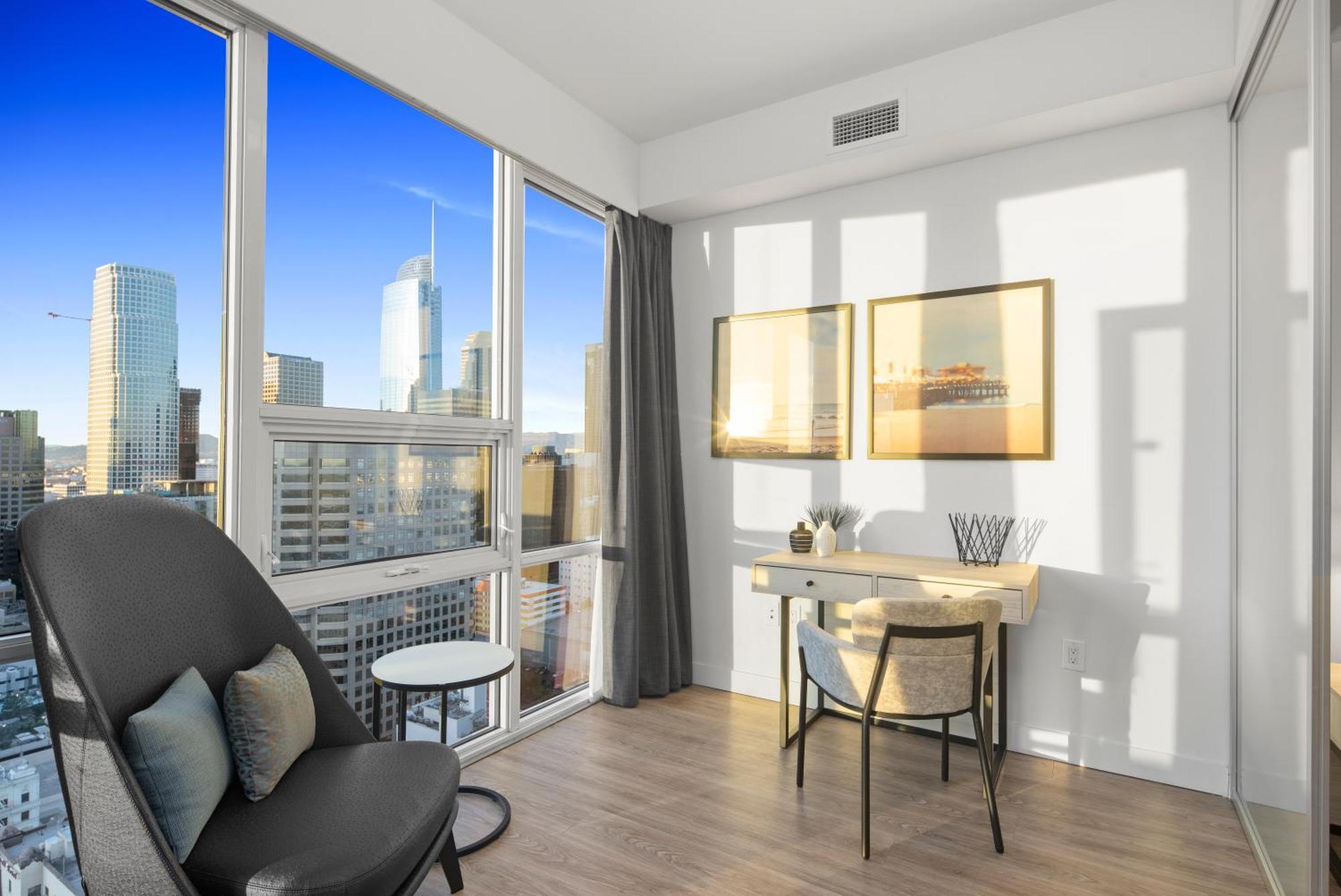 One Bedroom Suite & Office