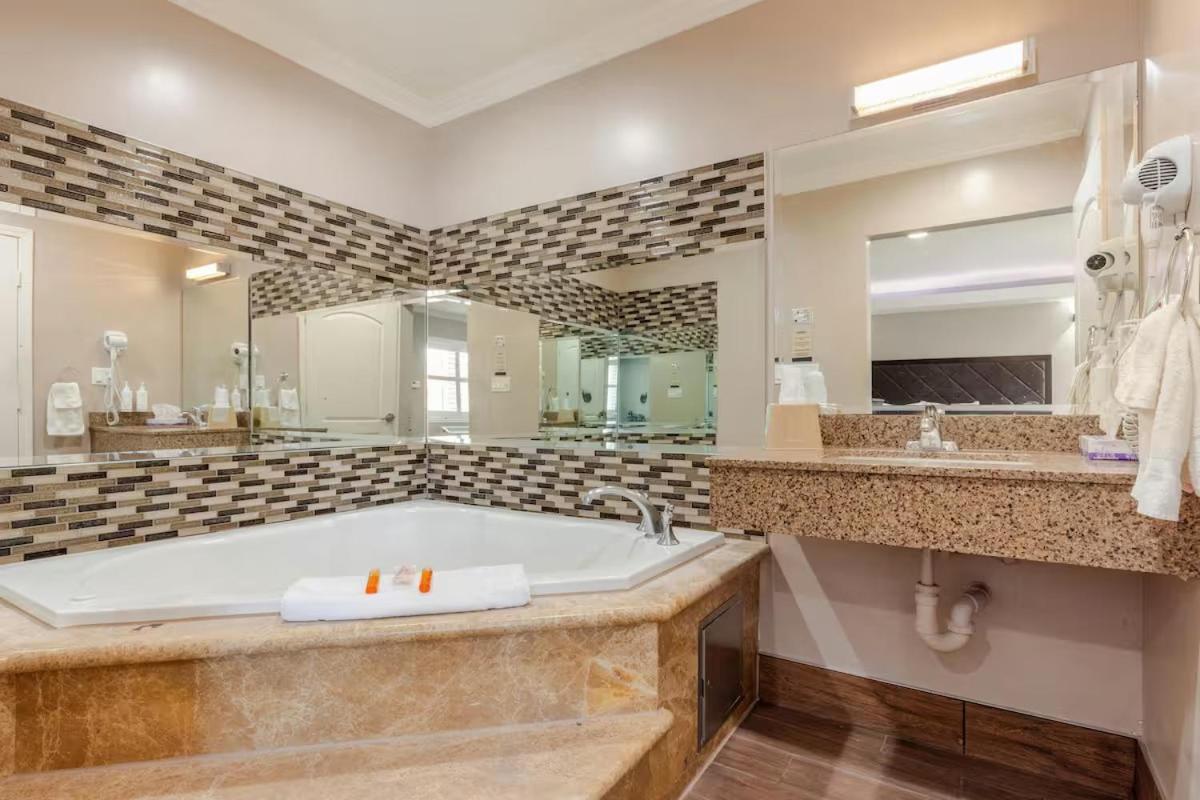 King Room Spa Bath Non-Smoking