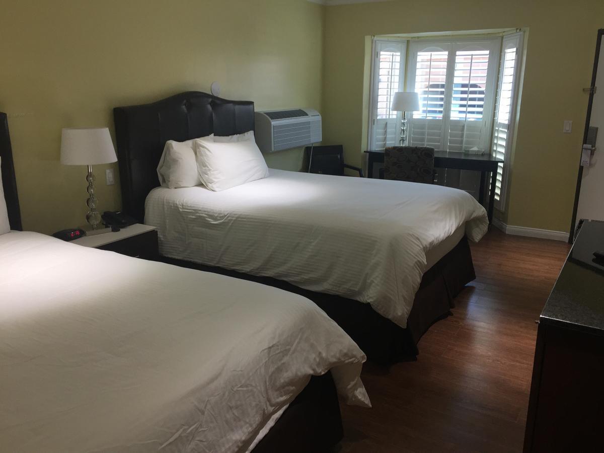 Deluxe Queen Room Two Queen Beds