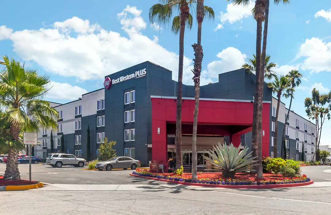 Best Western Plus Commerce Hotel-1