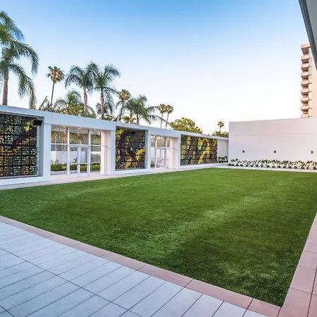 The Beverly Hilton-2
