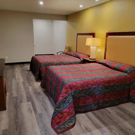 Stadium Inn & Spas-3