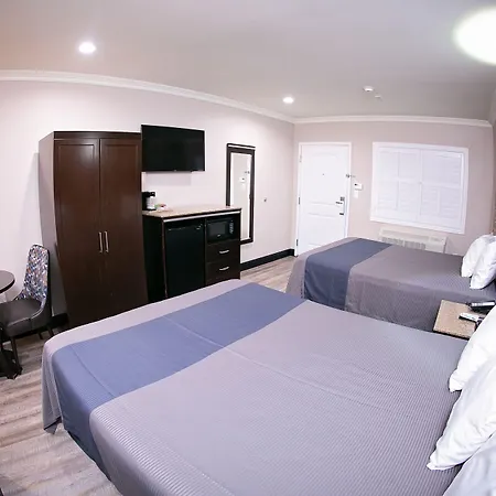 Diamond Bell Inn & Suites-3