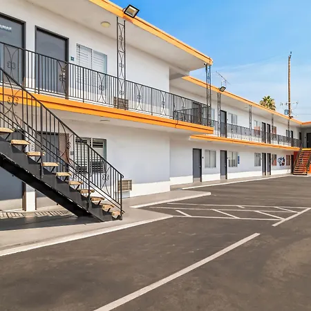 Rodeway Inn & Suites North Hollywood Burbank Airport - Universal Area-3