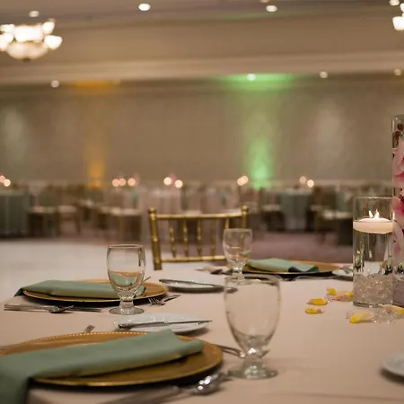 Hilton Woodland Hills/ Los Angeles-3